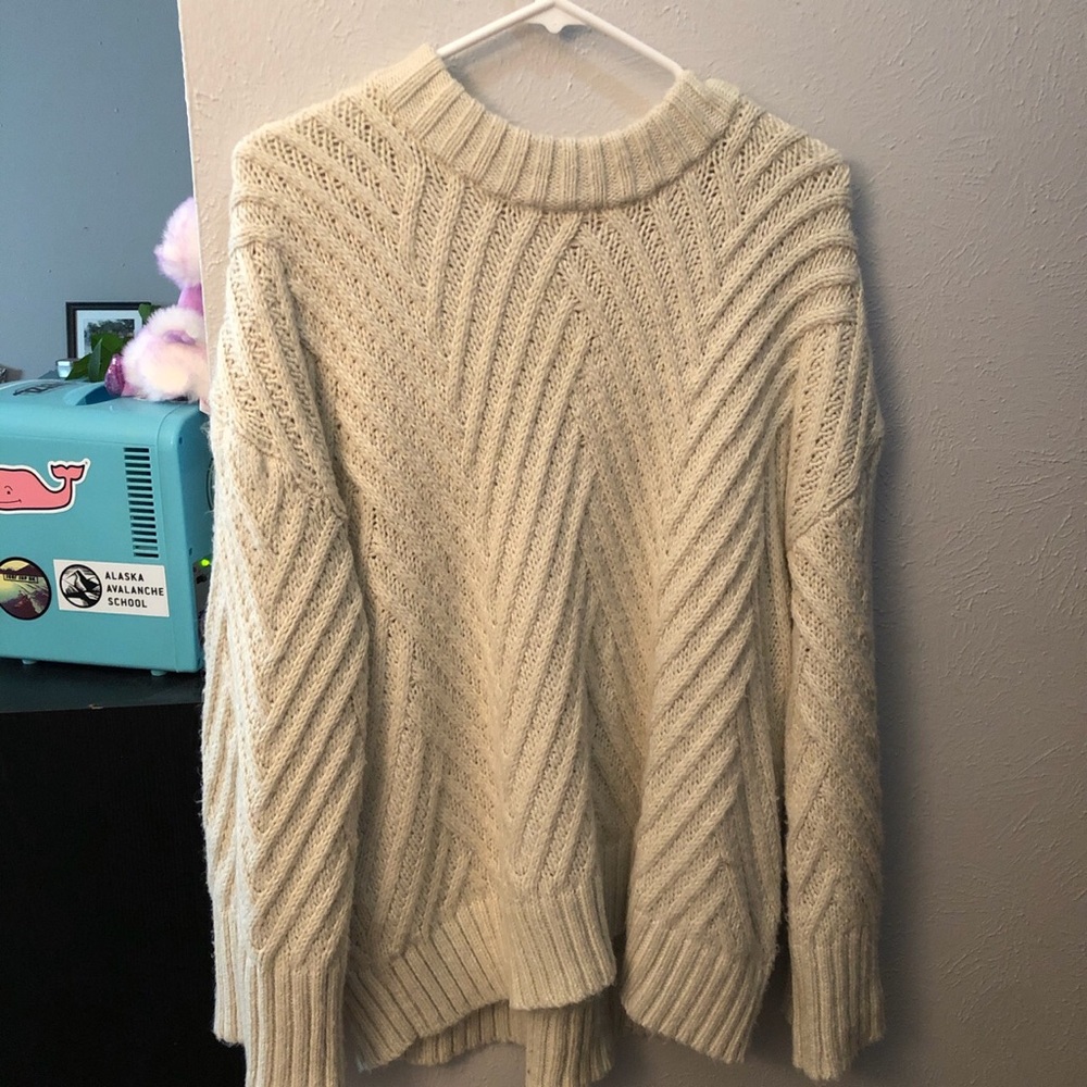 Cream chunky knit sweater
